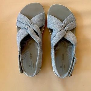 Clarks Cloud-steppers size 7